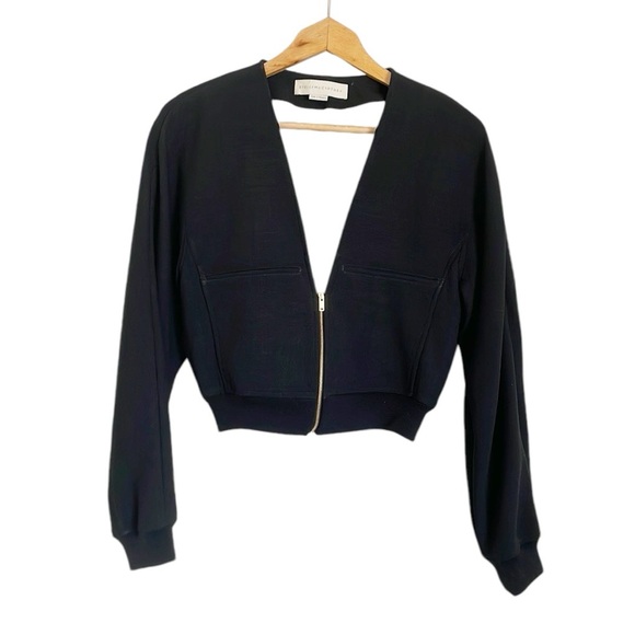 Stella McCartney Jackets & Blazers - Stella McCartney Black V-neck Front Zip Cropped Wool Blend Jacket size 4